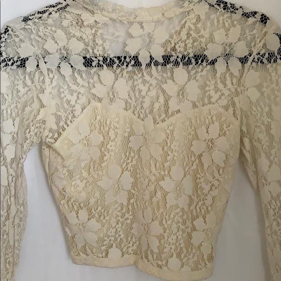 Charlotte Russe Tops - Beautiful off white /cream lace top